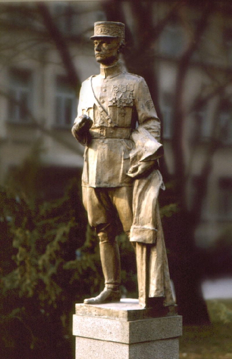 Pomník Milana Rastislava Štefánika v Trnave